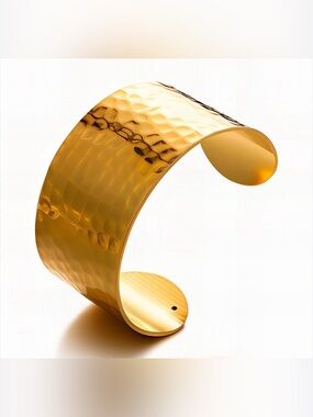 SMJ011 | Hammered Gold Cuff Bracelet